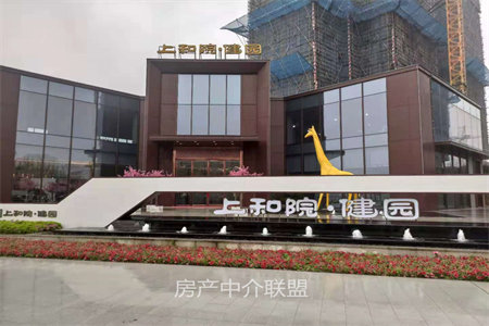 实验中学学区房黄金楼层精装三室两厅证满两年免高税